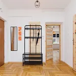 Spacious Studio In A Great Location By Noclegi Renters