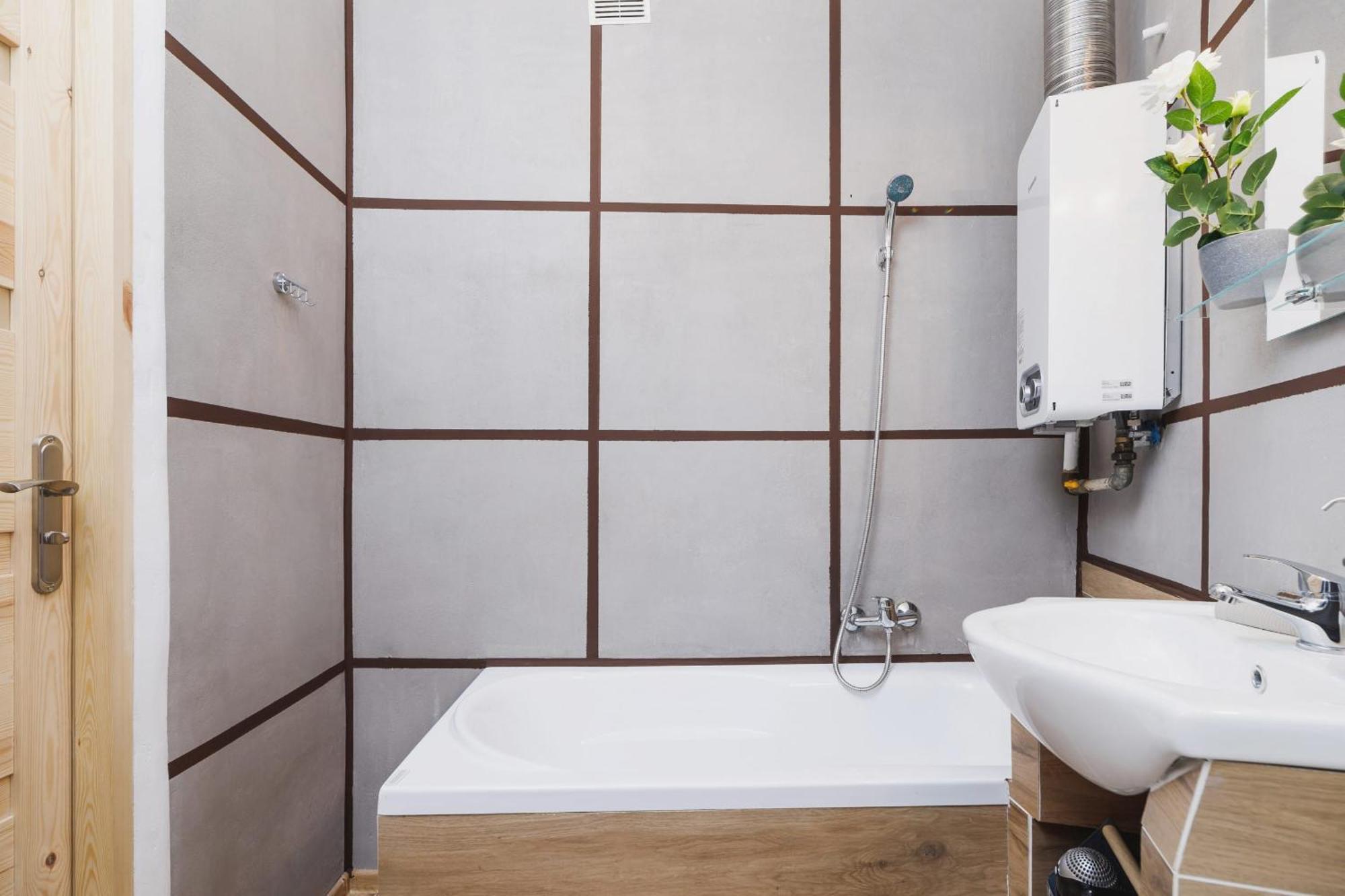 Spacious In A Great Location By Renters Apartment Krakau