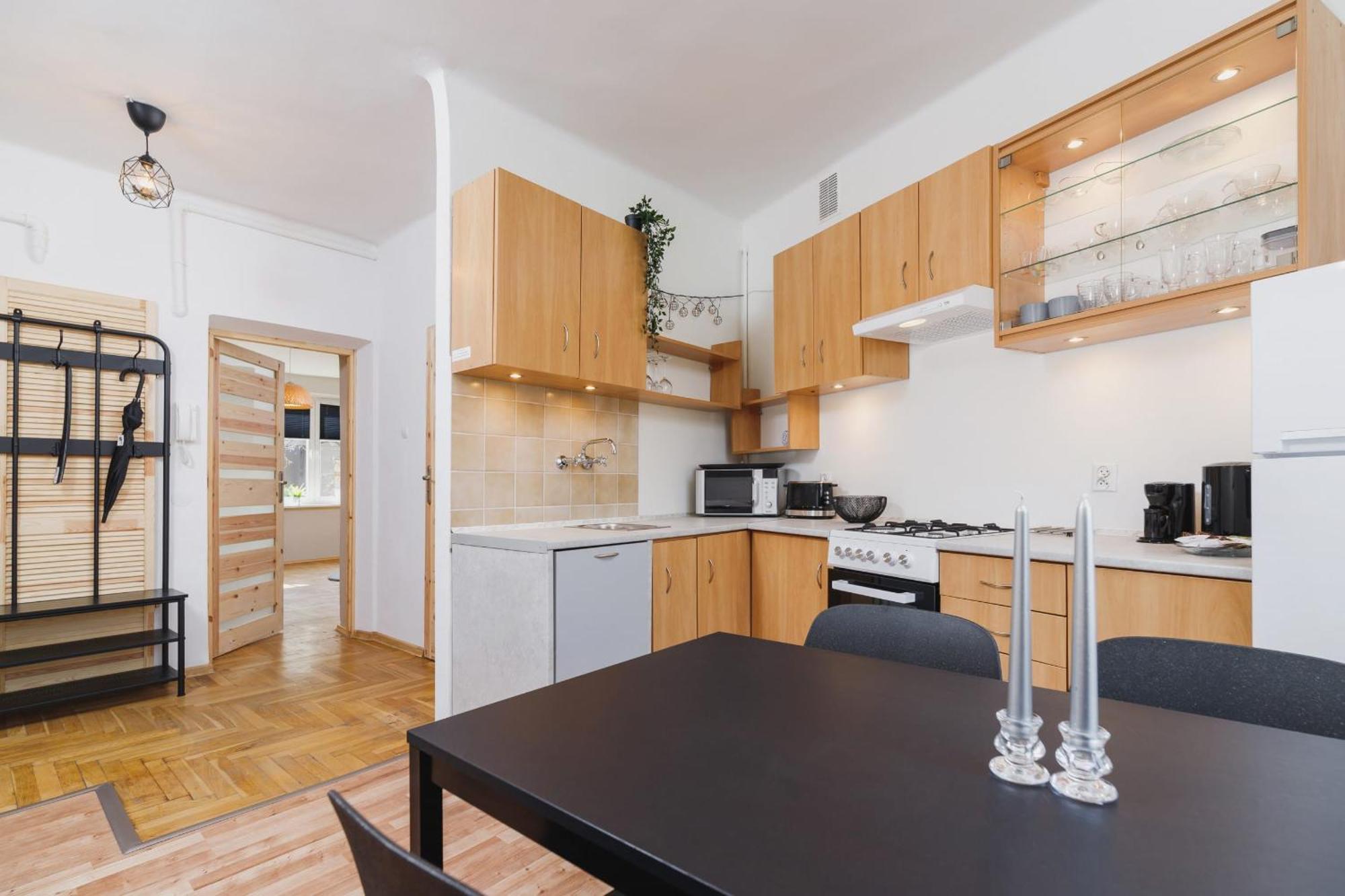 Spacious In A Great Location By Renters Krakau
