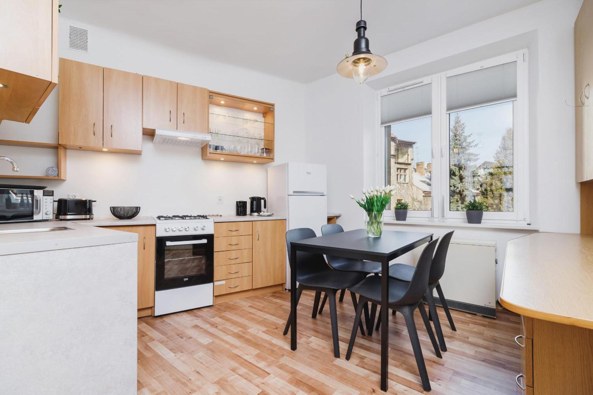 Spacious In A Great Location By Renters